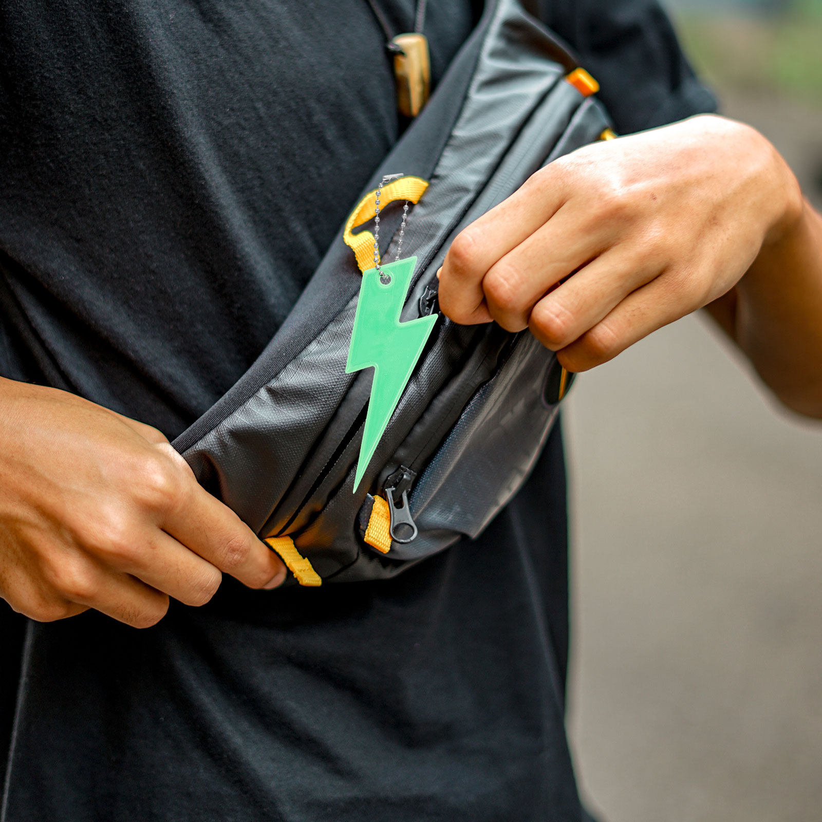 13 قطعة من المعلقات العاكسة لل - مراجعة Running Gear For Night وسعره